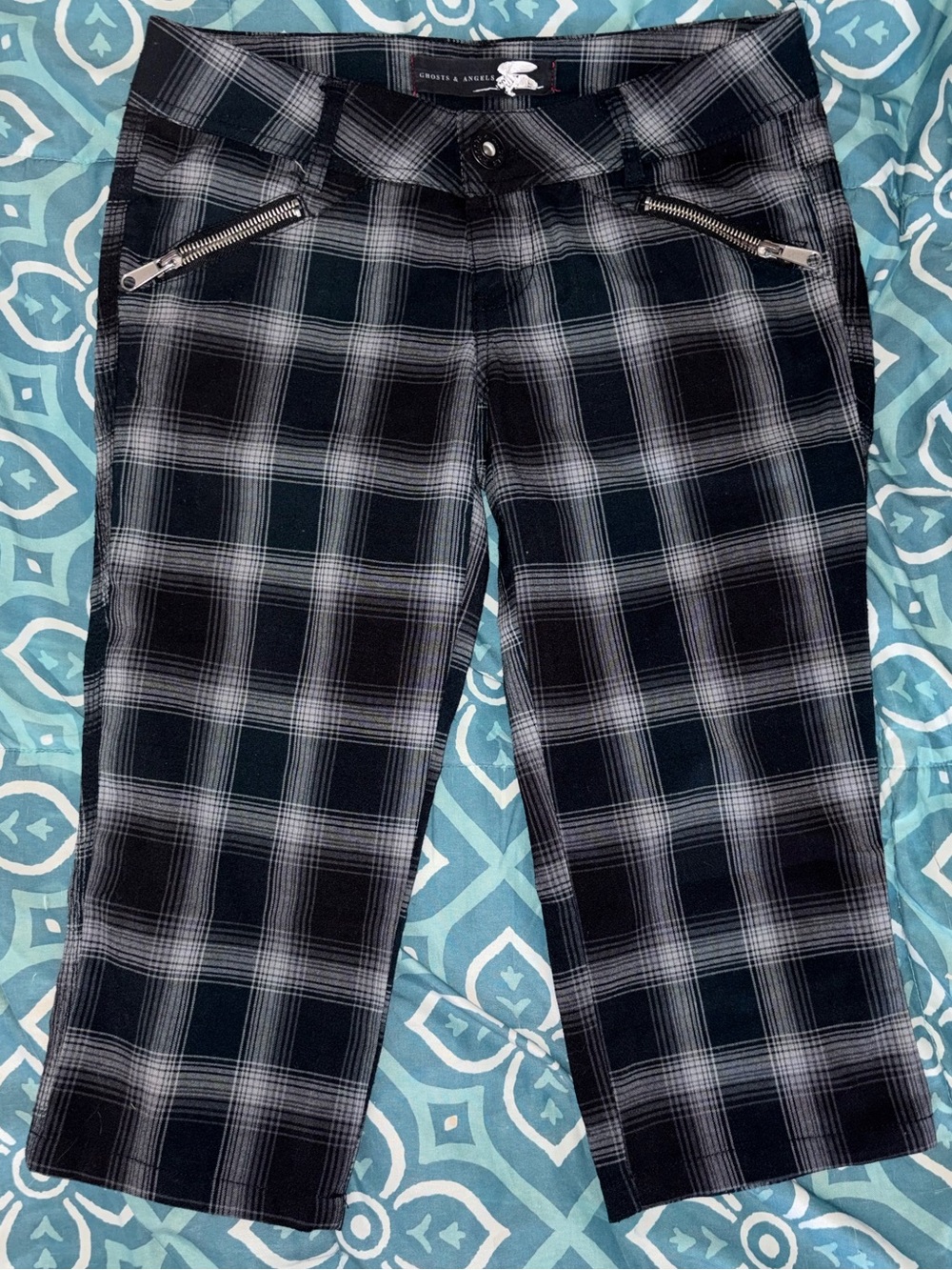 Ghost & Angels, black and gray capri pants